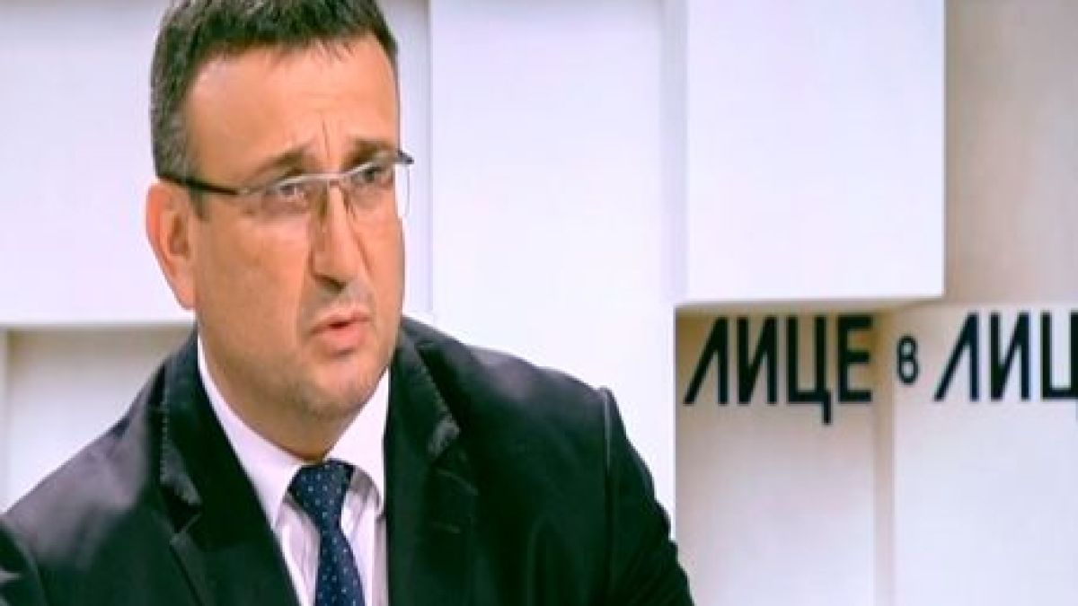 Новият МВР министър изпоти Цветанка Ризова с името на човека, който ще го наследи като главен секретар 