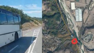 Шофьор на рейс лети с превишена скорост и застрашава живота на пътниците с опасни маневри (ВИДЕО)