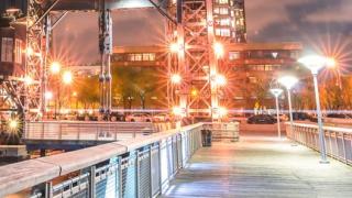 Страховито нападение с нож в Ню Йорк! Наръгани са деца