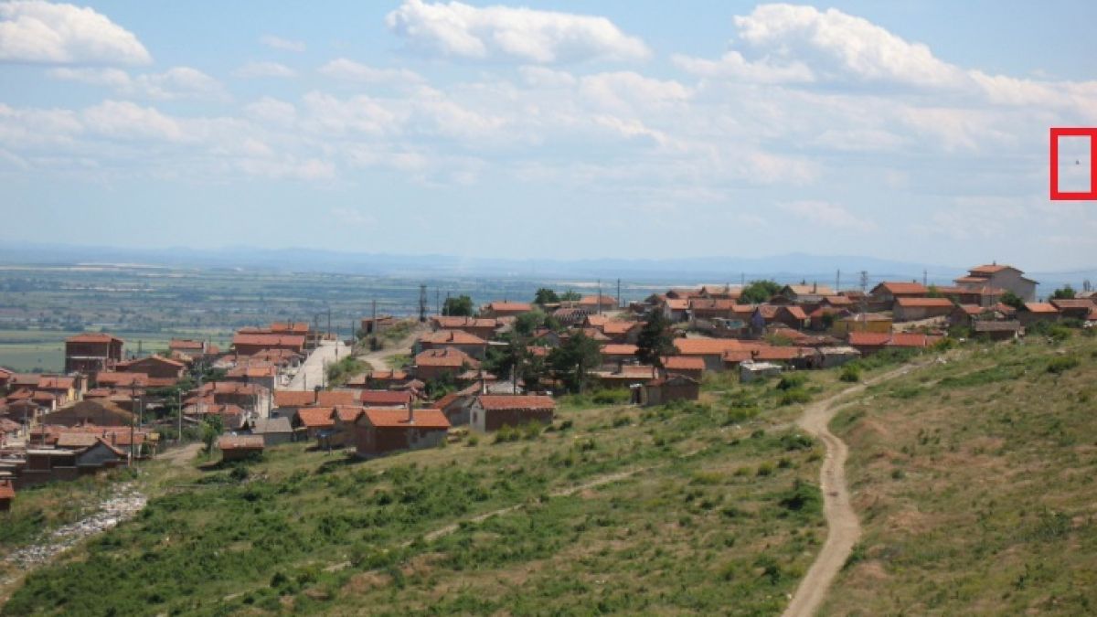Само в БЛИЦ! Мистерия в Стара Загора, уловиха НЛО в небето над града (СНИМКА)