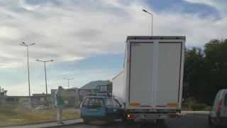 Зрелищна катастрофа на пътя Пловдив – Асеновград (СНИМКИ)