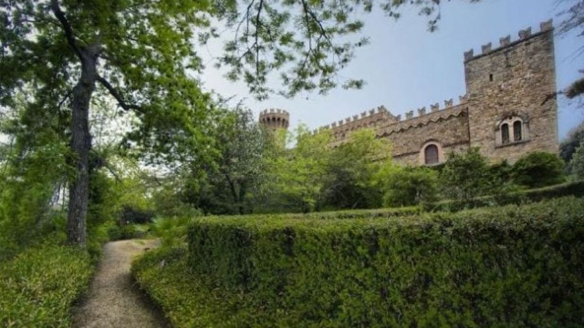 10 замъка, които можете да наемете чрез Airbnb (СНИМКИ)
