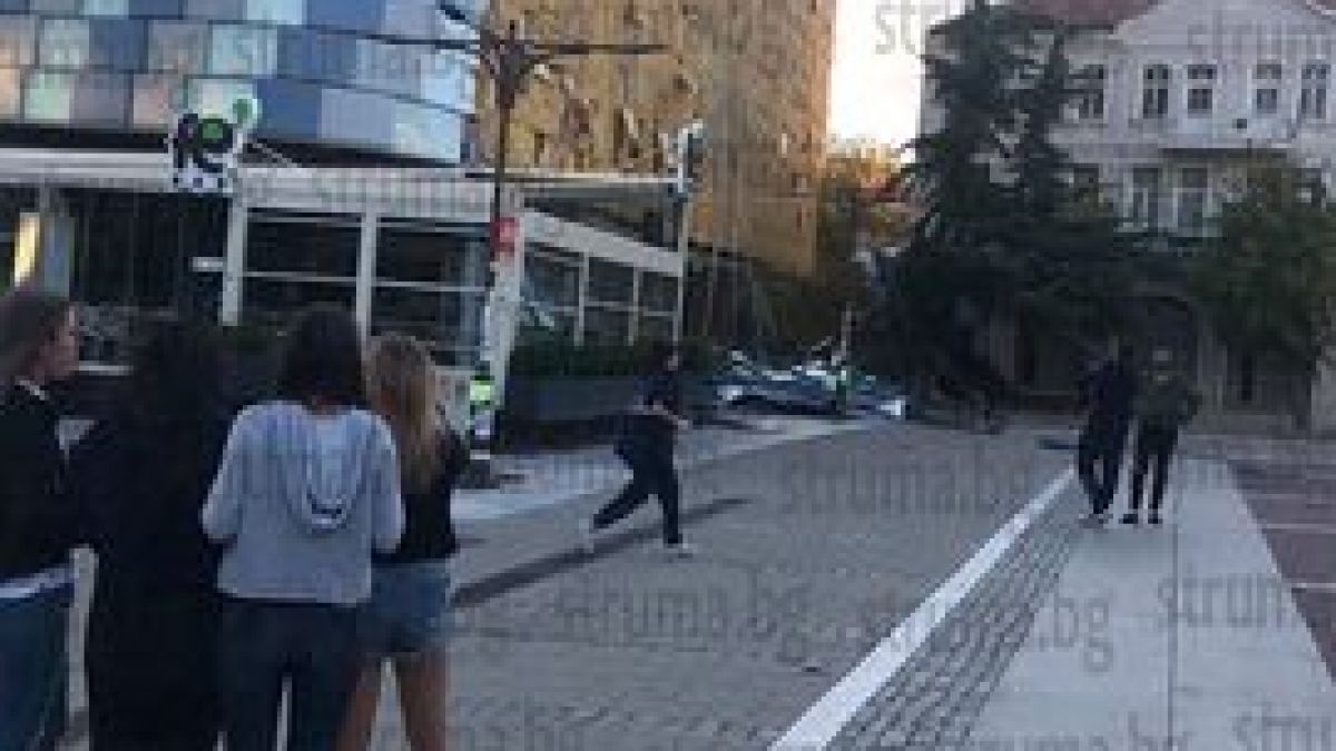Още шокиращи СНИМКИ от ужаса в Благоевград