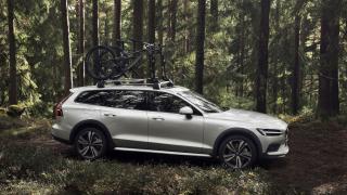 Новото Volvo V60 вече има и Cross Country версия (СНИМКИ/ВИДЕО)