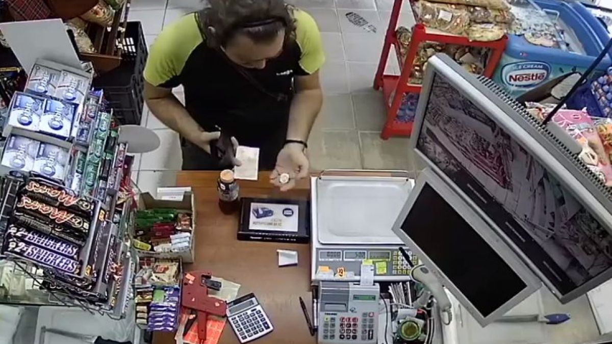 Хитрец на дребно! ВИДЕО улови как тарикат до Добрич си докара едни лесни 10 лева