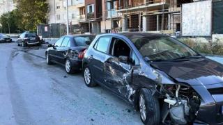 Погром! Шофьорите от тази варненска улица се ужасиха като видяха на какво приличат колите им (СНИМКИ)