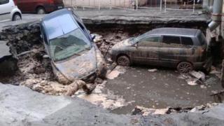 Двама младежи се свариха живи в кафене