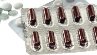 Хапчета с... човешки изпражнения ще ни помагат да отслабваме