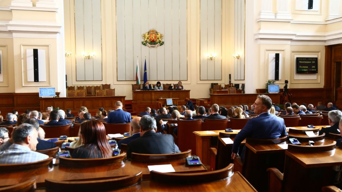 Депутатите решиха: Митничарите вече ще имат право да задържат търговците на стоки без бандерол