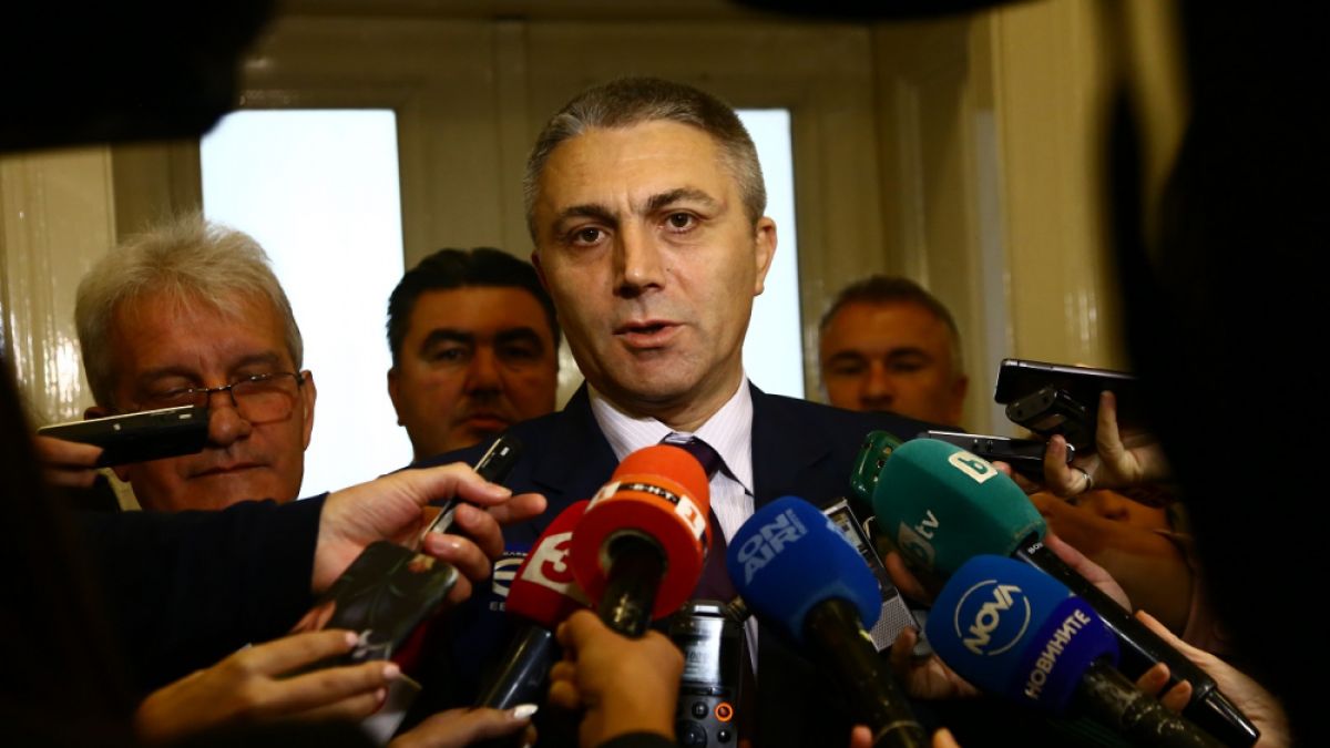 Карадайъ: Предстои тежката отговорност без отлагане да започнем да решаваме кризите