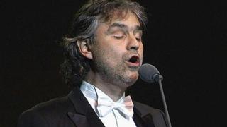 Великият Бочели ще извие глас под звездите у нас