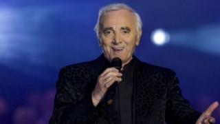 Почина легендата на френския шансон Шарл Азнавур (ВИДЕО)