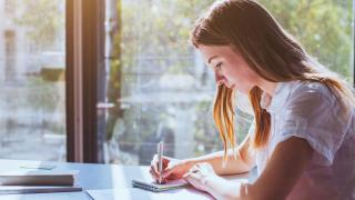 Без усилия – научете чужд език за 2 седмици с помощта на тази уникална методика