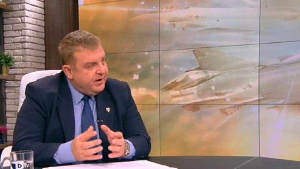 Каракачанов каза какво се случва с офертите за изтребителите