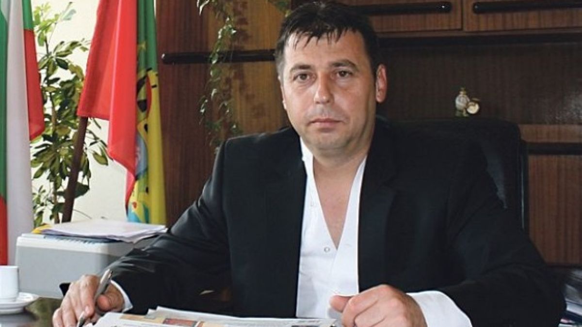 Окончателно: Оправдаха кмета на Трън, блъснал малкия Ивайло с джипа си!
