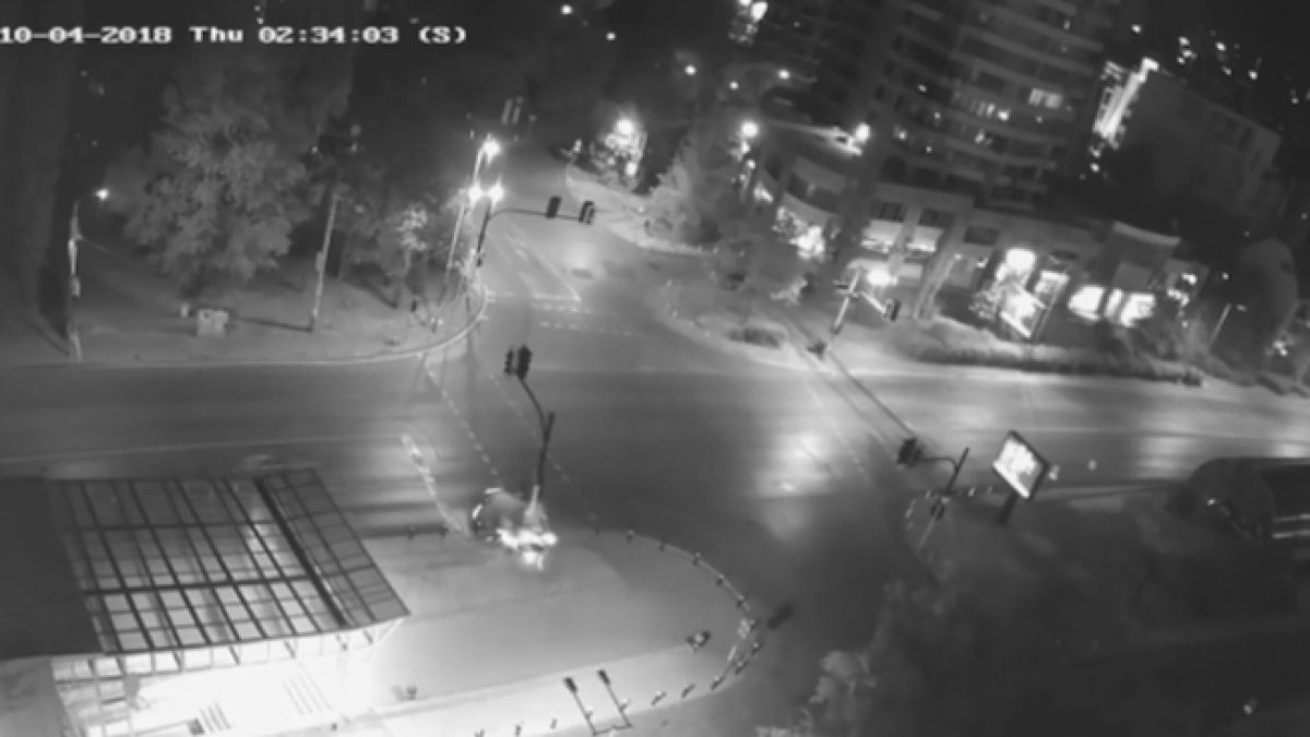 Охранителна камера е запечатала мига на зверската катастрофа на метростанция "Жолио Кюри" (ВИДЕО)