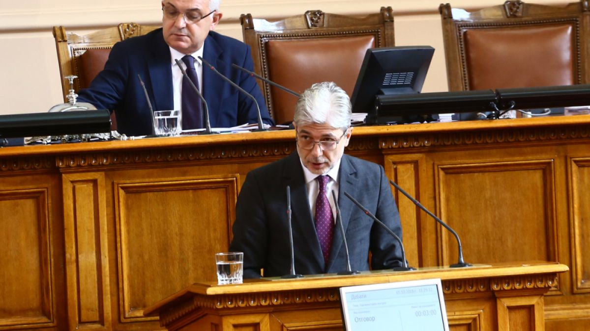 Отнемат разрешителното на фирмата, отговорна за пожара под АМ „Струма“