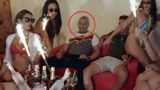 Най-големият наркодилър в Испания и "краля на тревата" в Европа пусна музикален клип, пълен с голи мацки (ВИДЕО 18+)