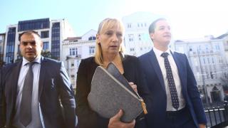 Черните облаци над Йончева се сгъстяват! Сега и БГ строителите я обвиниха, че…