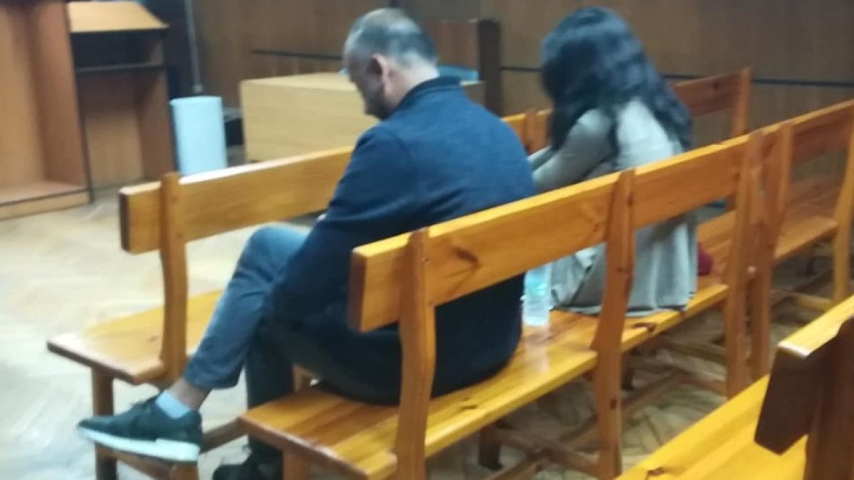 Решават дали ще екстрадират задържания на летище Варна Мехмед, издирван от Интерпол