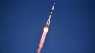 Извънредно: Авария след старта на ракета Союз МС-10 с американец и руснак на борда! 