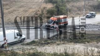 СНИМКИ показват кървавия ужас край Бело поле, движението на влакове по отсечката е спряно!