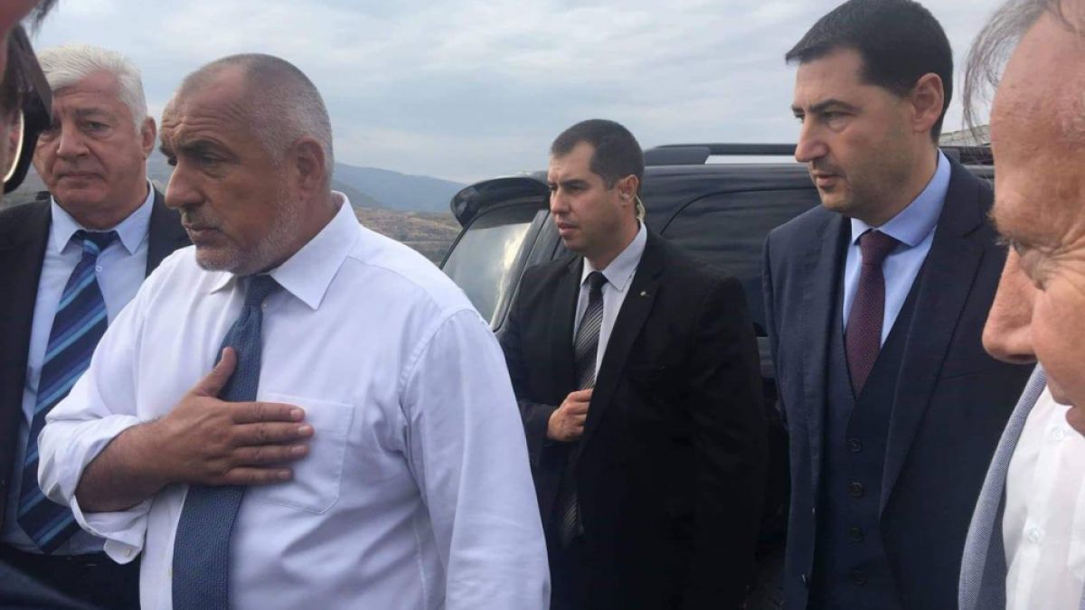Борисов: Няма да се занимавам всеки ден с това кой бърка асфалта 