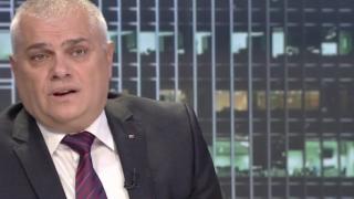 Валентин Радев: Оправдавам премиера, че удари по масата