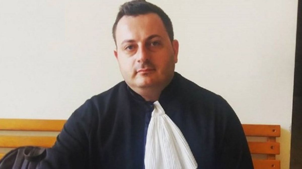 Адвокат разкри гнусни подробности от дело за блудство на баща с момиченце