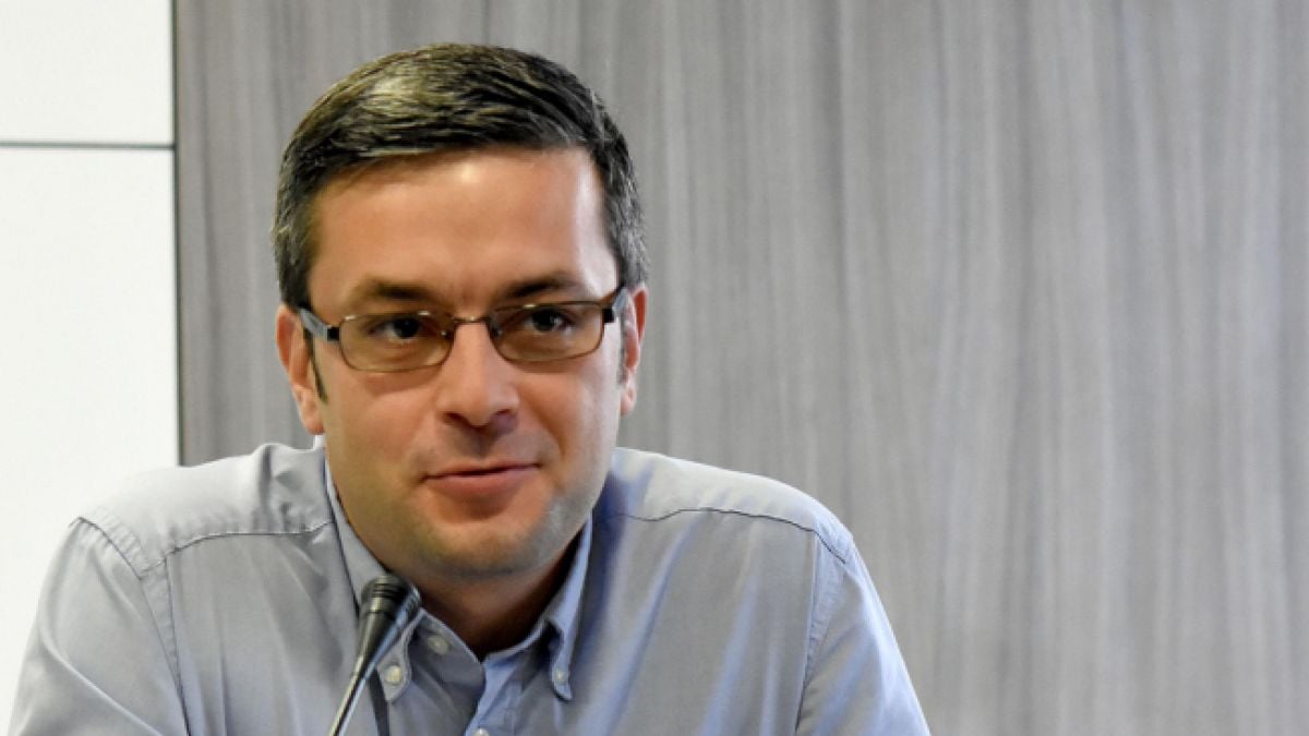 Тома Биков: Вотът на недоверие е част от абсурдна поредица