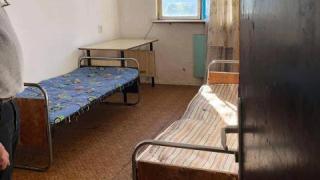 Студентката Стиляна показа потресаващо гнусни СНИМКИ от общежитията на СУ: Затворниците и бежанците са по-добре от нас