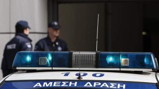 Полицейски служители бяха ранени, след нападение на анархисти в Атина (СНИМКИ)