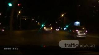 Шофьор тарикат предприе абсурдна и опасна маневра и си навлече гнева на пловдивчани 