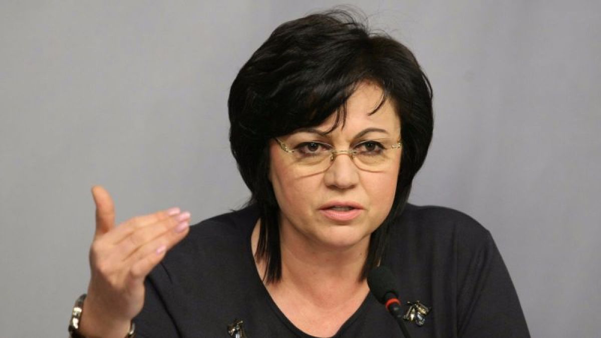 Нинова отговори подробно на своите какво се случва с в."Дума"