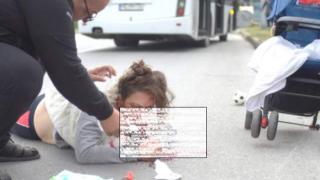 Страшни новини за майката, блъсната от рейс в Плводив