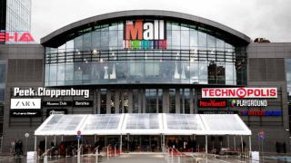 Извънредно и първо в БЛИЦ! В "Тhe Mall" на "Цариградско шосе" е страшно, ето какво се случва! (СНИМКА)
