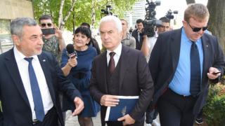 Ще ври и кипи около "Обединени патриоти" днес! Пада ли главата на Валери Симеонов? 