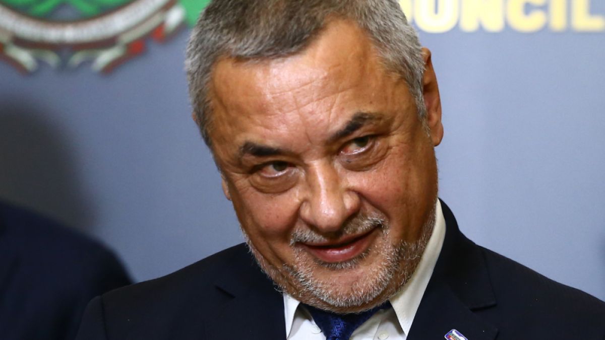 Валери Симеонов обясни ще се върне ли като депутат в парламента