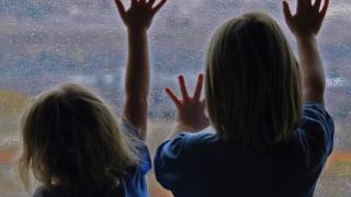 Близо 600 деца намериха нов дом за година