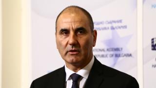Цветанов попари опозицията: Интересуват се само как да...
