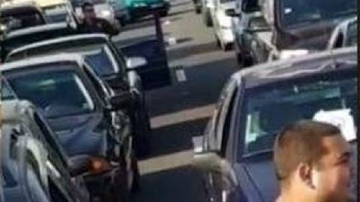 Започна се! Протестиращи блокираха магистрала „Тракия“ заради скъпите горива (НА ЖИВО)