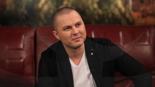 Гъмзата си купи джип за колосална сума и си прави каквото си иска