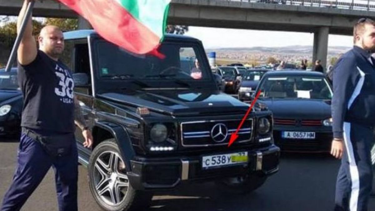 И руски богаташ с "Мерцедес" G-класа се включи в бургаския протест срещу цените на горивата