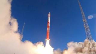 Китайци с неуспешен опит да излязат в орбита