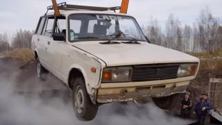 Експеримент: Блогъри свариха супа от Жигули (ВИДЕО)