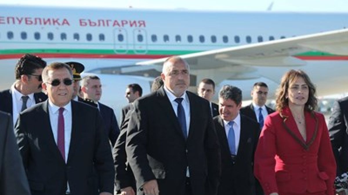 Борисов кацна в Истанбул за откриването на най-голямото летище в света (СНИМКИ)