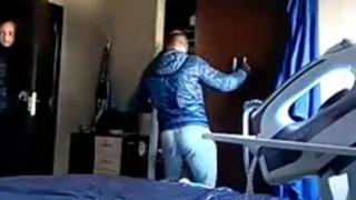 Възмутително! Спипаните от камера за кучета нагли крадци днес излизат от ареста