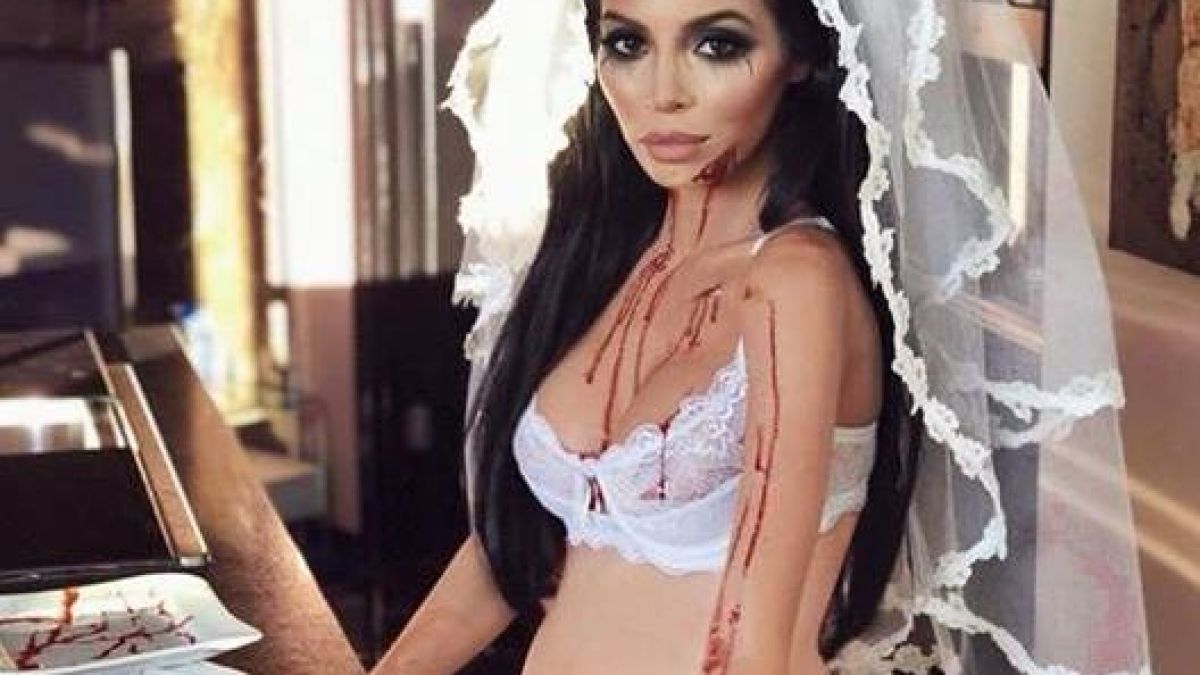 Само в БЛИЦ! Полуголи, безсрамно разчекнати и оплискани в кръв НиЛо, Мегз и Гери-Никол втрещиха всички (СНИМКИ 18+)