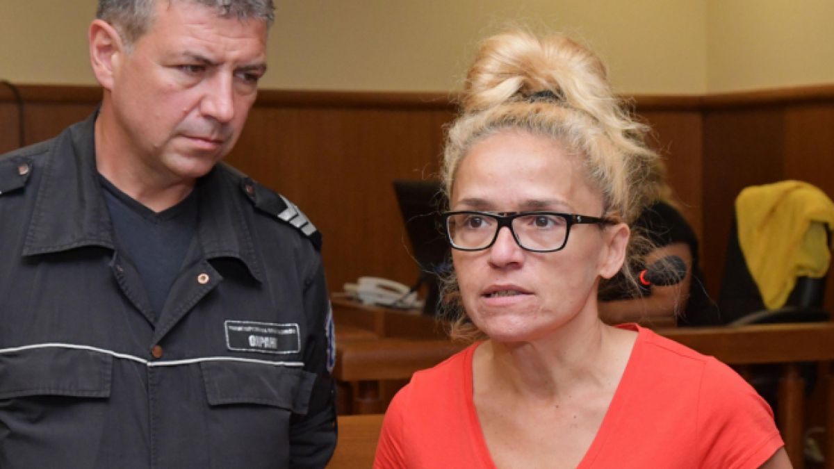 Инвеститори разказаха пред съда за рекета на Иванчева