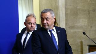 Извънредно: Валери Симеонов даде назад! Няма да...